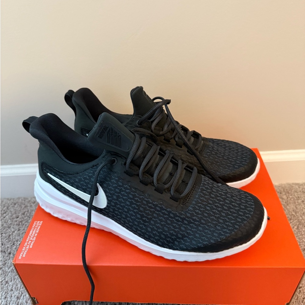 Nike Renew Rival Women’s 10 New